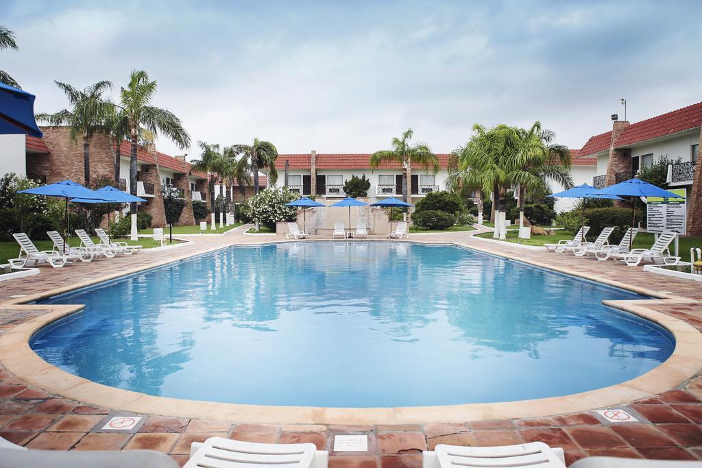 Quality Inn Nuevo Laredo Exterior photo