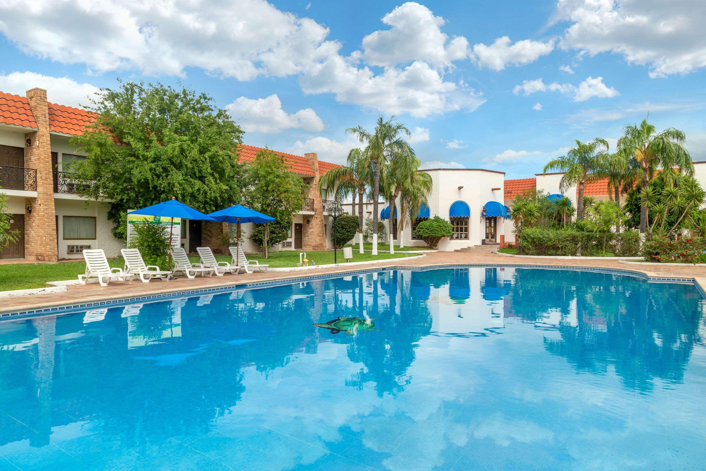 Quality Inn Nuevo Laredo Exterior photo